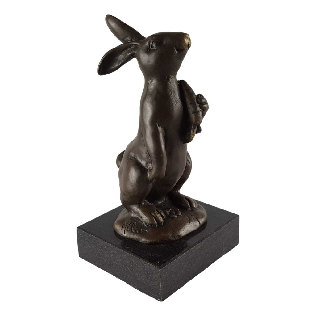 [LA-46100] Bronzeskulptur Bronzefigur Osterhase mit Karotte/Möhre Osterdeko Ostern