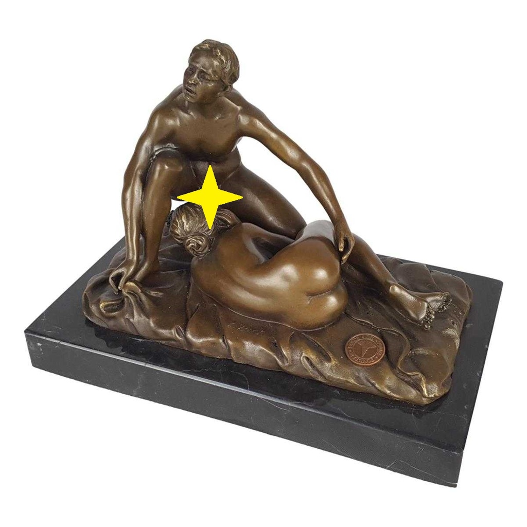 [LA-50235] Bronzeskulptur Bronzefigur Mann Frau Liebesspiel Frau liegend Mann kniend Erotik