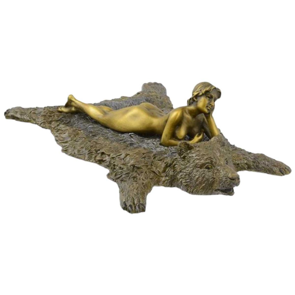 [LA-59443] Bronzeskulptur Bronzefigur Frau auf Bärenfell