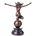 Bronzeskulptur Bronzefigur Weiblicher Akt auf Weltkugel