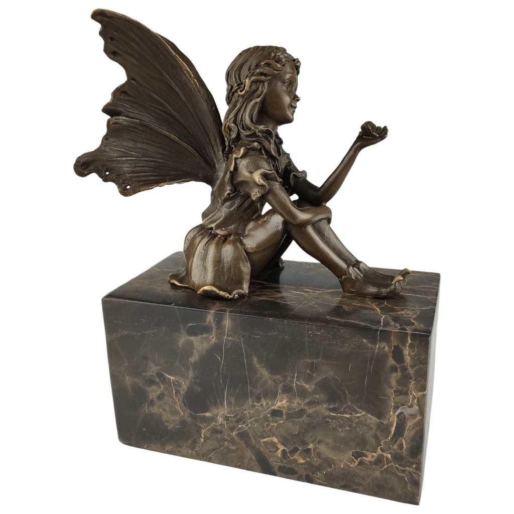 [LA-82926] Bronzeskulptur Bronzefigur Fee hält einen Schmetterling