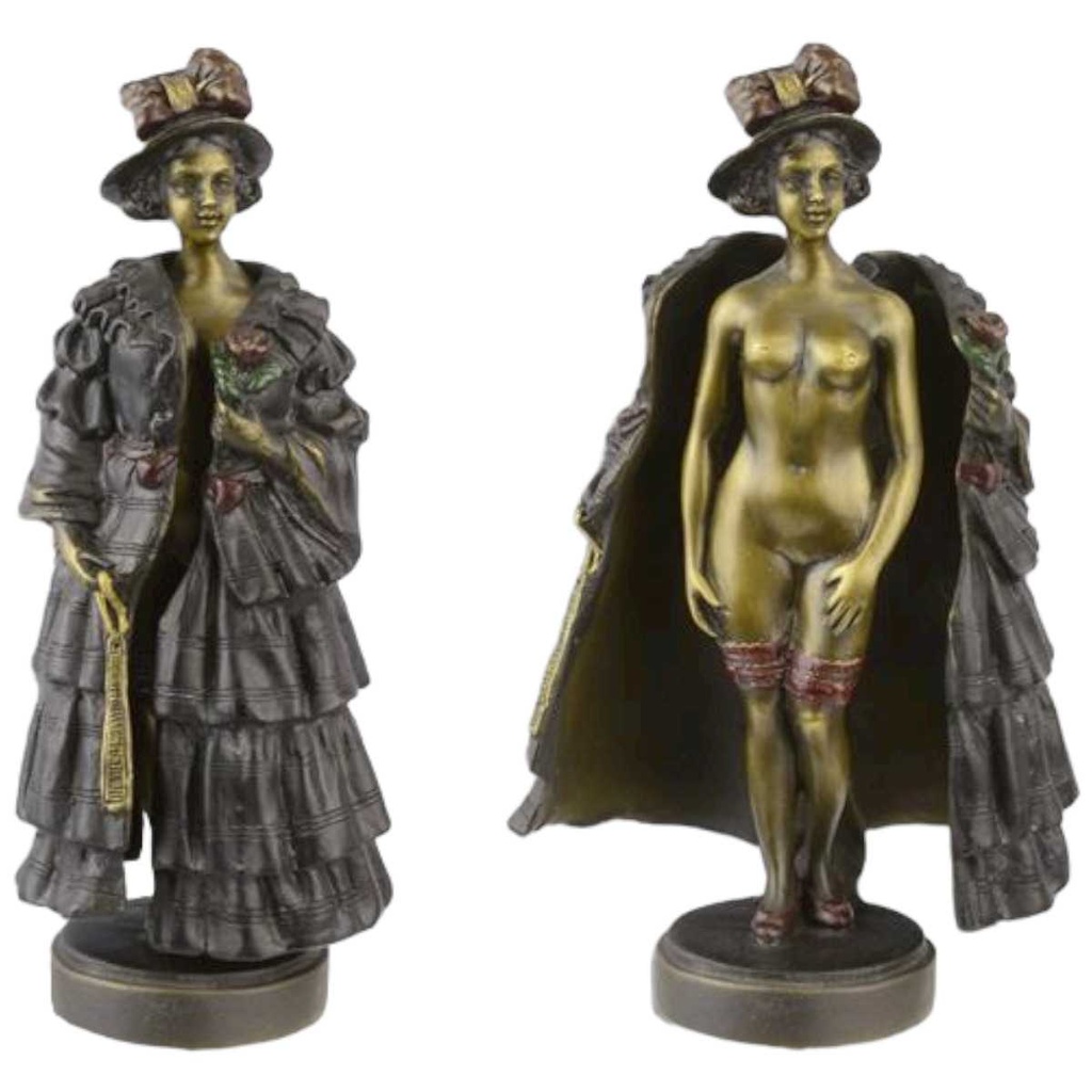 [LA-83041] Bronzeskulptur Bronzefigur Frau mit Pelzmantel Erotik