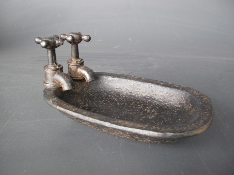 [LA-1819031] Seifenschale Badewanne Polyresin Bronze-Look