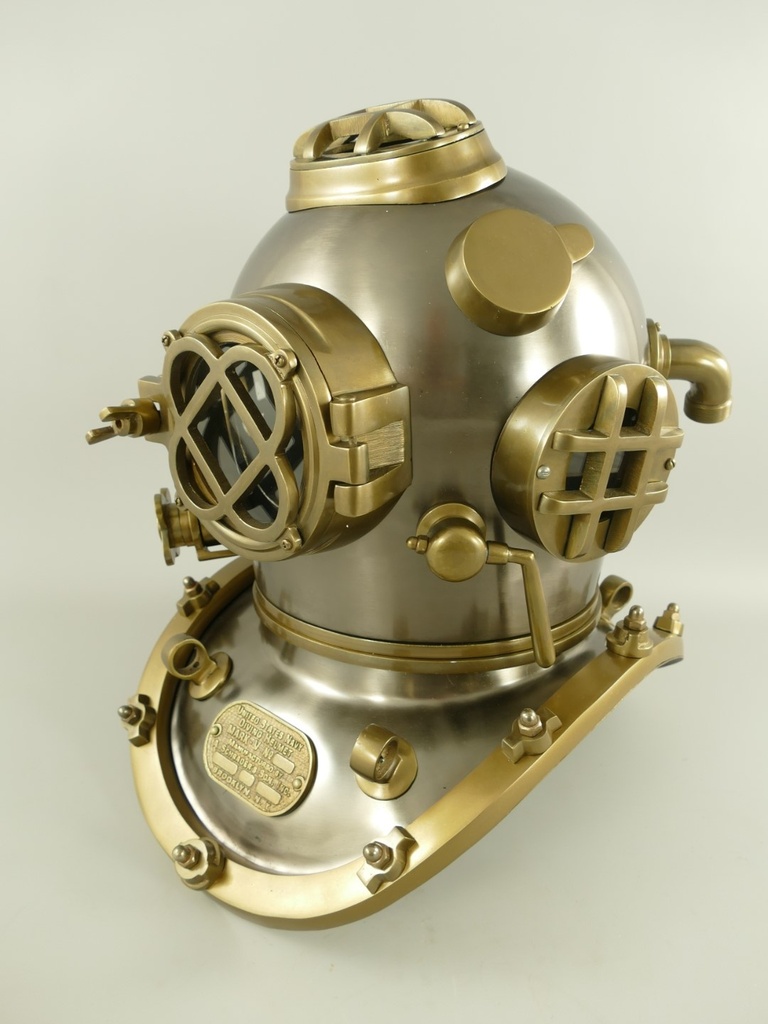 [LA-1819476] Taucherhelm brüniert H.47x50cm