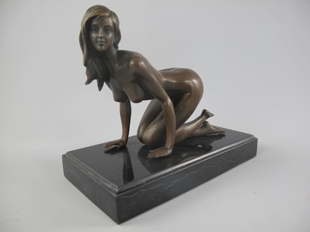 [LA-39233] Bronzeskulptur Bronzefigur knieende Frau