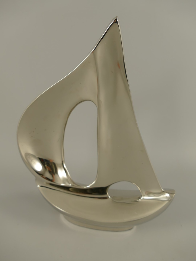 [LA-39897] Figur Skulptur Vernickelt Segelboot H 30 cm