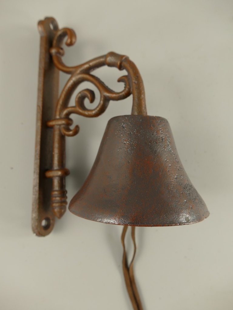 [LA-41353] Gusseisen Wandglocke Türglocke Motiv Figürchen Zierglocke