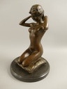 Bronzeskulptur Bronzefigur Frau
