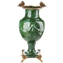 Porzellan mit Bronze Vase mit Schmetterlingen