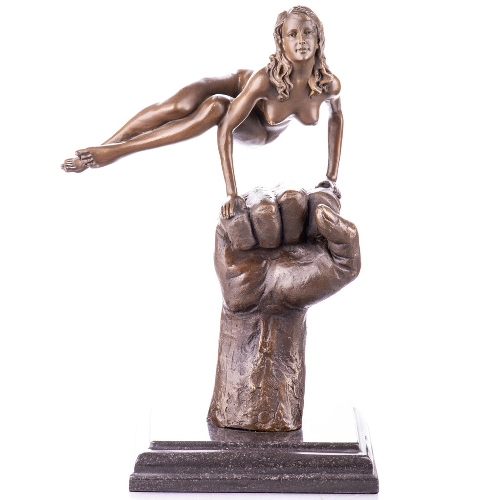 [LA-1822726] Moderne Bronzefigur Weiblicher Akt auf Faust
