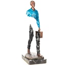 Farbige Bronzefigur Mann mit Koffer Modern