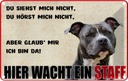 Blechschild 12x18 cm Hund Hier wacht ein Staff Tier Haustier