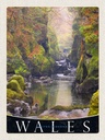 Holzschild 40x30 cm Wales England Natur Fluss Wald Bildmotiv Reisemotiv