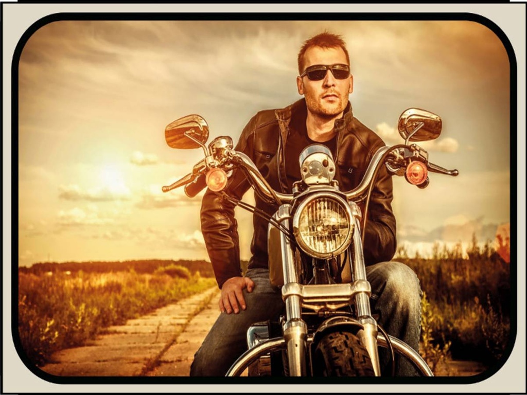 [LA-1791064-H] Holzschild 30x40 cm Motorrad Mann Man Sonnenuntergang Bildmotiv