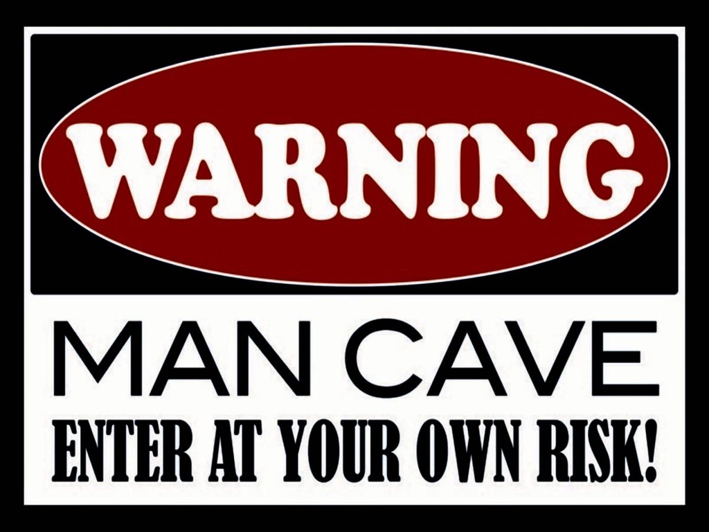 Holzschild 30x40 cm Warning man cave enter at your