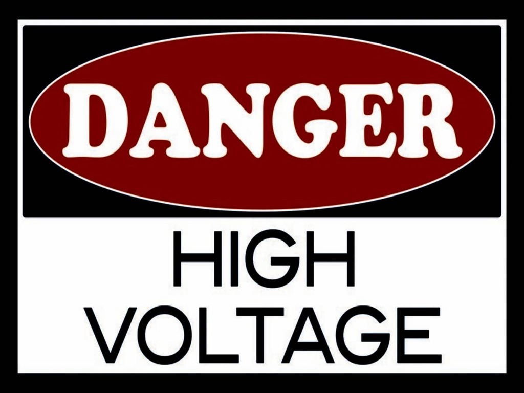 Holzschild 30x40 cm Danger high voltage