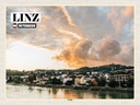 Holzschild 30x40 cm Linz Österreich Urfahr Fluss Bildmotiv Reisemotiv Abenteuer Reisen