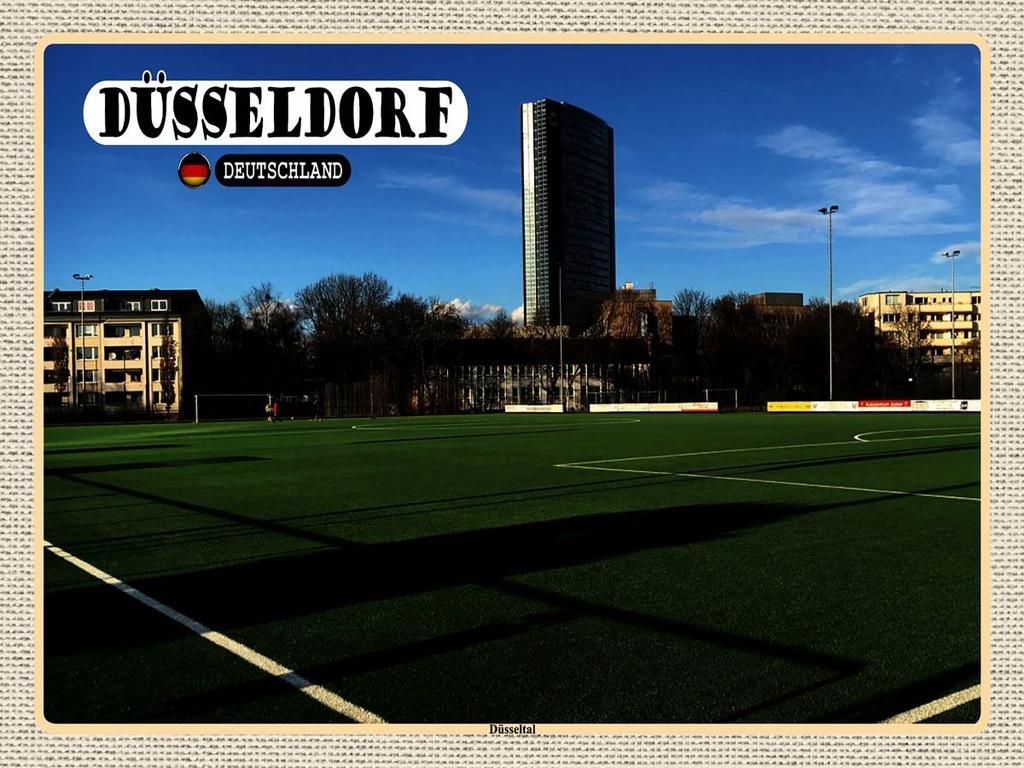 [LA-1792595-H] Holzschild 30x40 cm Düsseldorf Düsseltal Fußballplatz Bildmotiv Reisemotiv Abenteuer Reisen