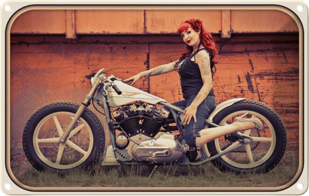 [LA-113711-2030] Blechschild 20x30 cm Motorrad Biker Bildmotiv Girl Frau Pin up Auto Garage Werkstatt