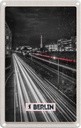 Blechschild 18x12 cm Berlin Deutschland Bahn Nacht Bildmotiv Reisemotiv Abenteuer Reisen Urlaub