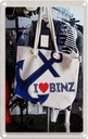Blechschild 18x12 cm Binz Anker Tasche weiß Bildmotiv Reisemotiv Abenteuer Reisen Urlaub