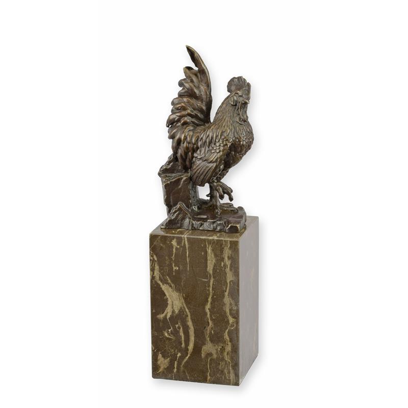 [LA-1822965] A BRONZE SCULPTURE OF A ROOSTER