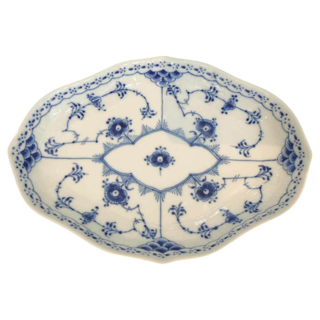 [1806234-1] Salmischale/Beilagenschale 22x15,5 cm Royal Copenhagen Musselmalet Halbspitze